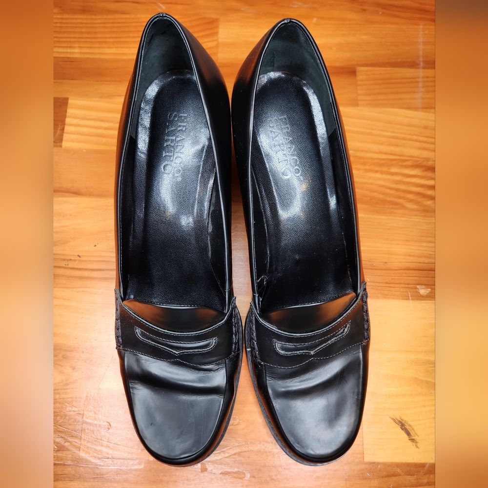 EUC Franco Sarto Heeled Loafer Size 10